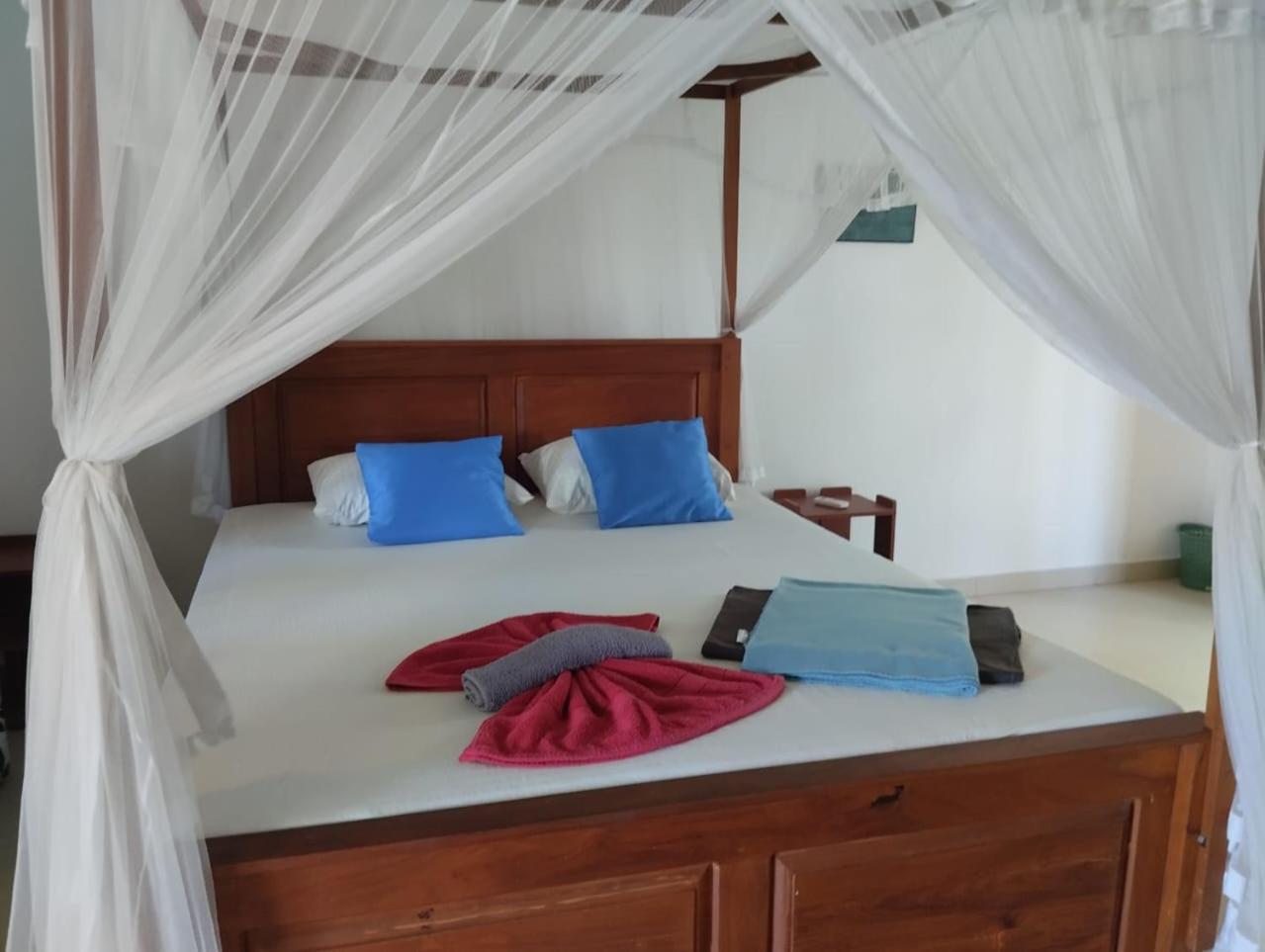 The Swiss Lankan Ahangama Room photo
