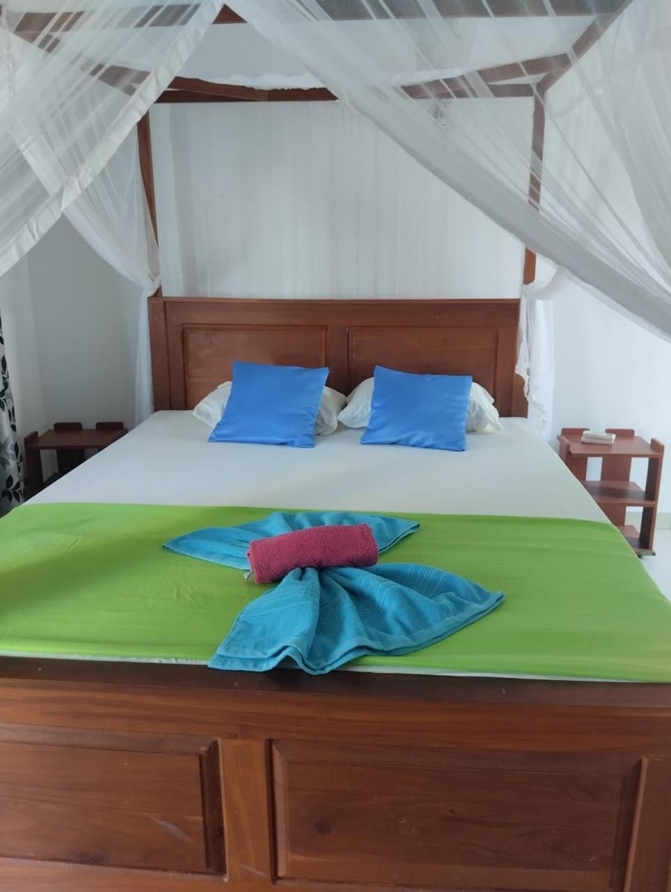 The Swiss Lankan Ahangama Room photo