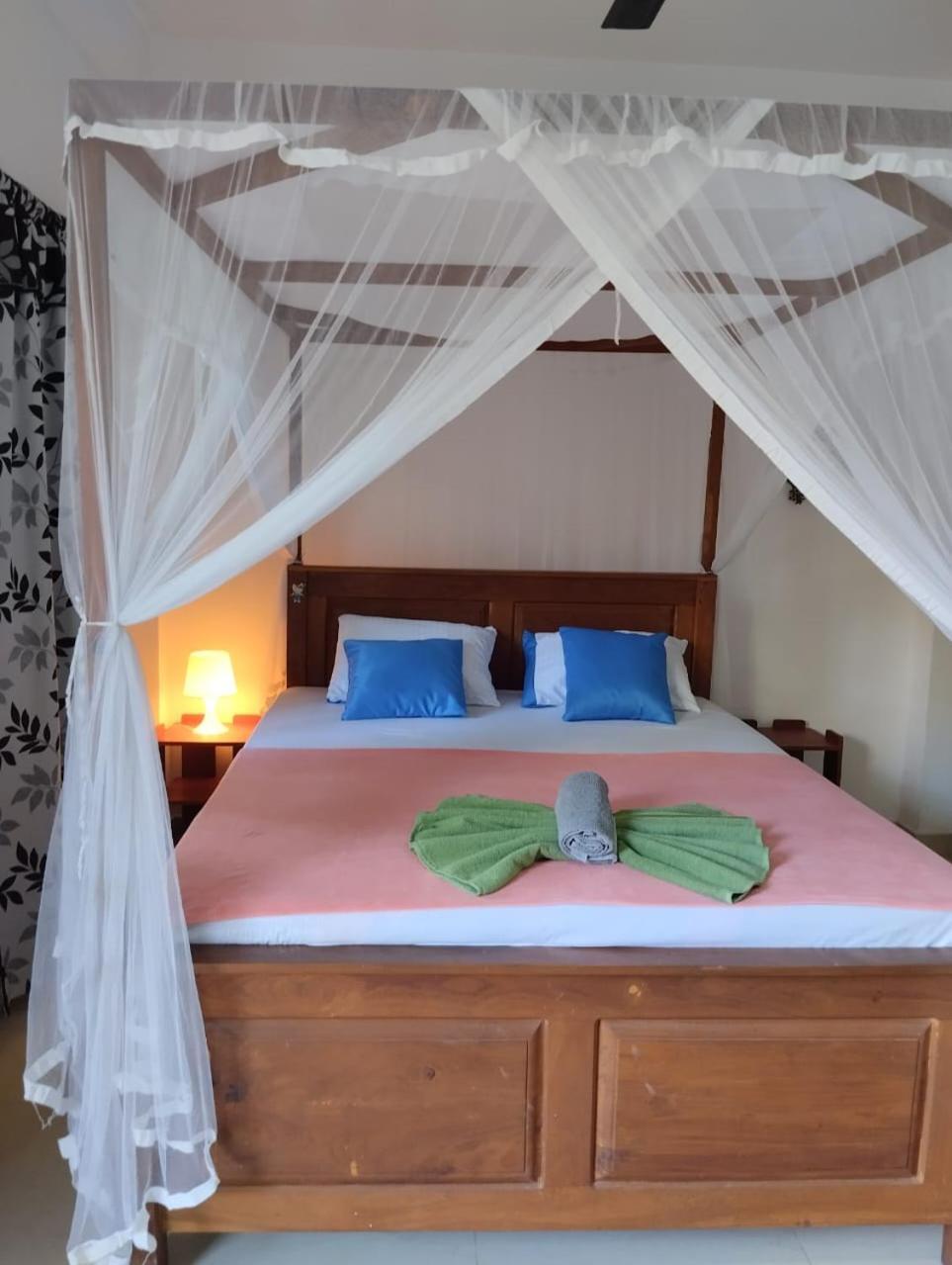 The Swiss Lankan Ahangama Room photo
